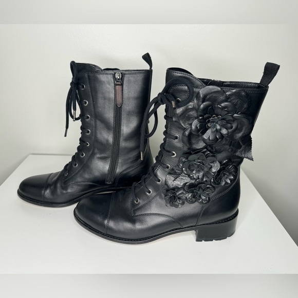 Valentino Garavani Leather Floral Print Combat Boots - A Perfect Fusion of Style - Picture 5 of 8